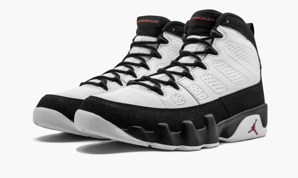 Air Jordan 9 Retro “White Black Red 2016 Release” — view 3