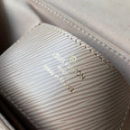 Louis Vuitton Twist MM Shoulder Bag — view 9