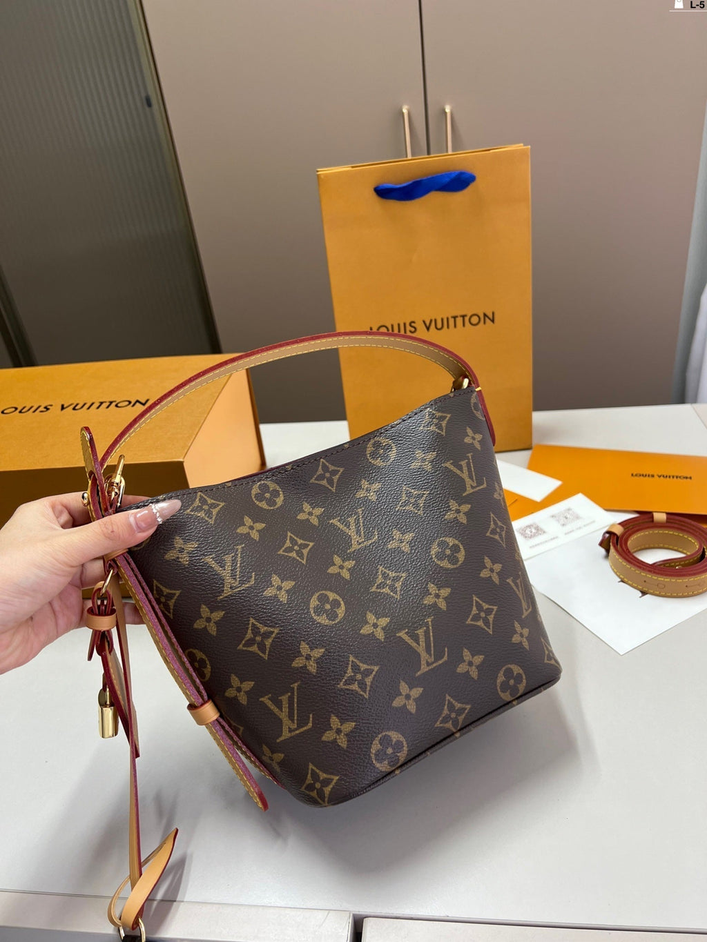 Louis Vuitton LV Vintage Bucket Tote Bag - Brown — view 7