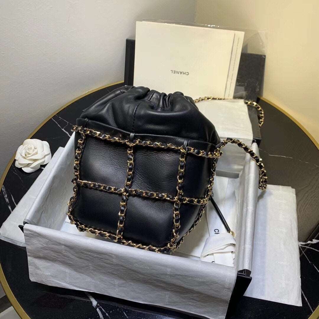 Chanel Bucket Chain Drawstring Bag 2021 - Matte Pink — view 3