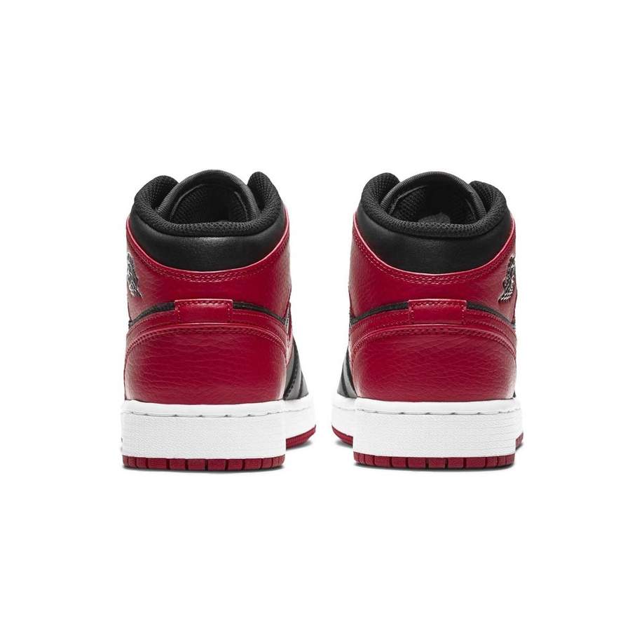 Air Jordan 1 Mid 'Banned Bred' — view 4