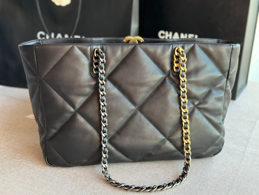 Chanel 19 Shopping Bag 41 Black Lambskin — view 2