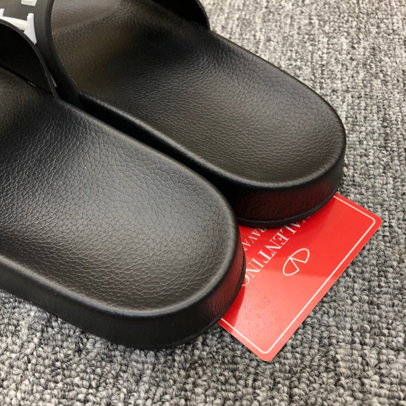 YVS3 Unisex Leather Slippers — view 5