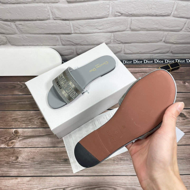 MJDS11 Women's Slippers — view 11