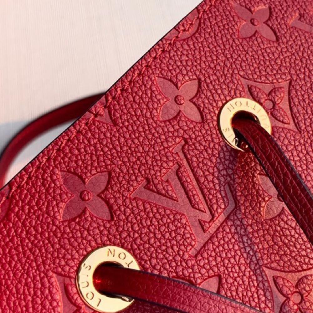 Louis Vuitton Néonoé BB Bucket Bag - Red — view 8