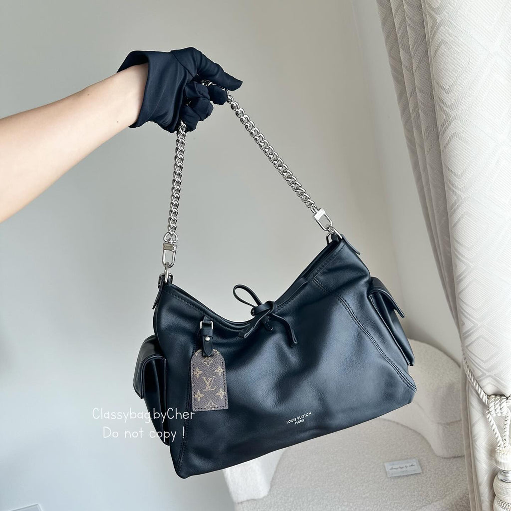 Louis Vuitton Carryall Cargo Handbag - Black — view 4