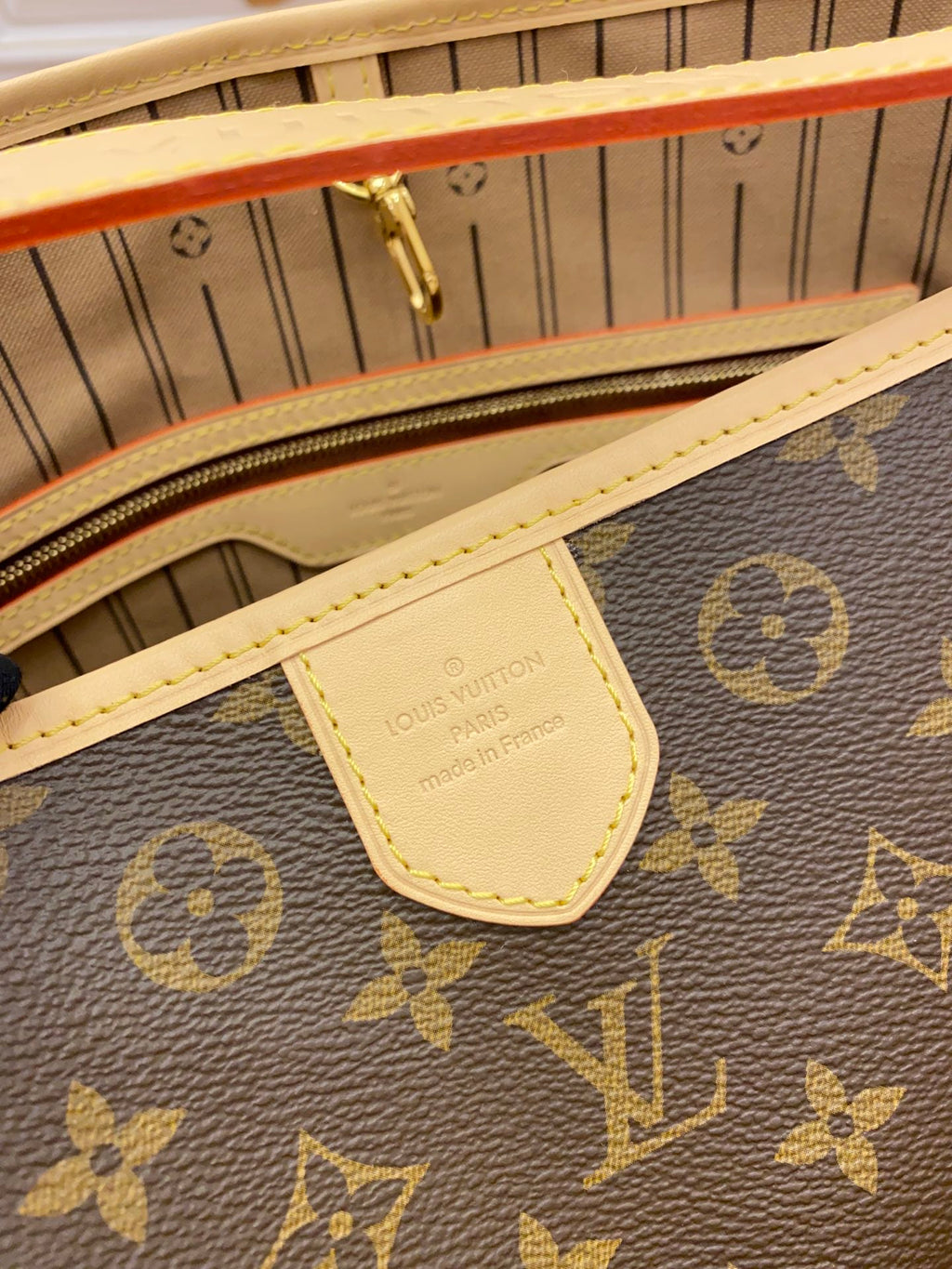 LV Graceful PM Monogram Canvas Tote Shoulder Bag with Leather Trim and Magnetic Closure - Khaki — view 2