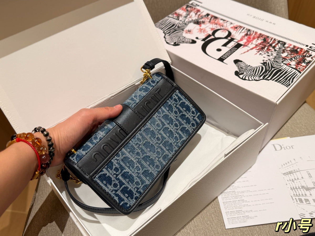 Dior New Fashion Denim Chain Bag - Blue — view 6
