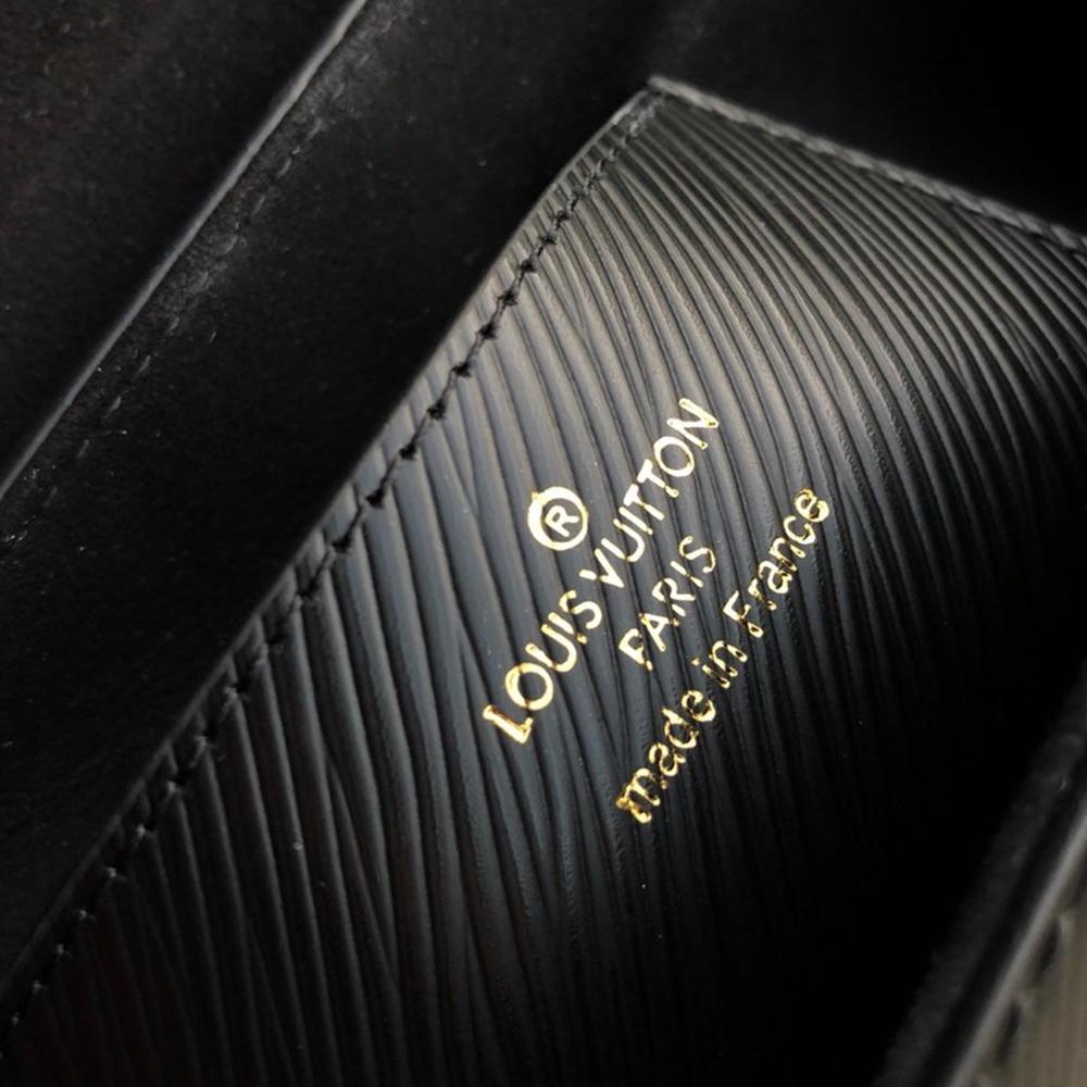 Louis Vuitton Twist MM Shoulder Bag — view 9