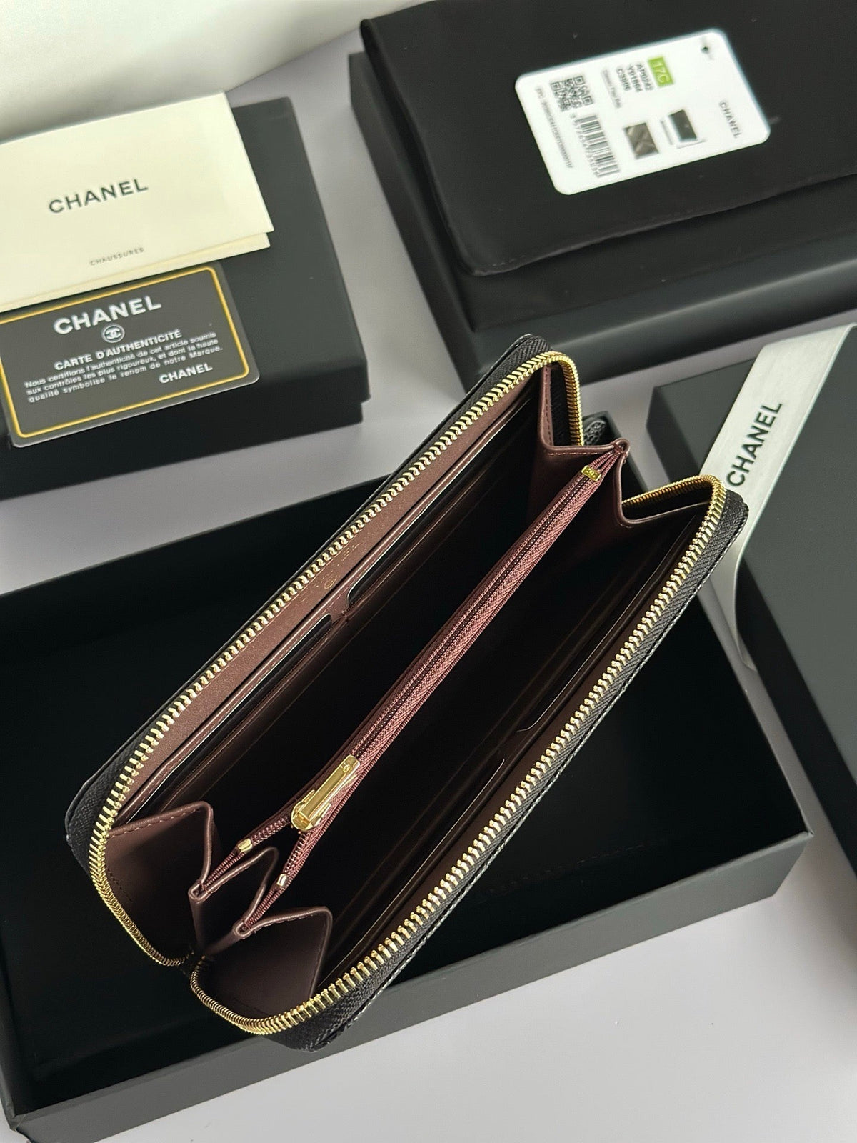 Serenityll 2001126 Chanel Bag — view 3