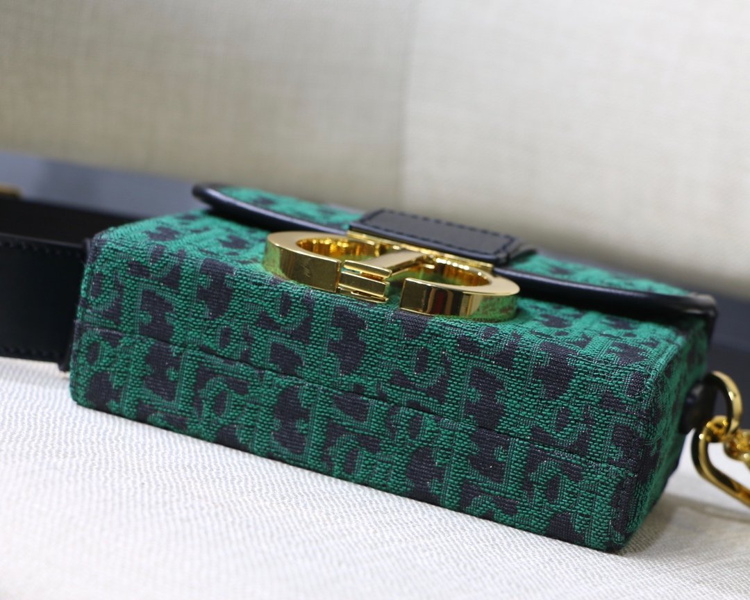 Dior 30 Montaigne Mini Box 17.5cm 002 — view 3