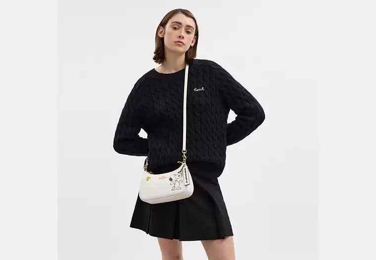 Peanuts Teri Snoopy Shoulder Bag — view 13