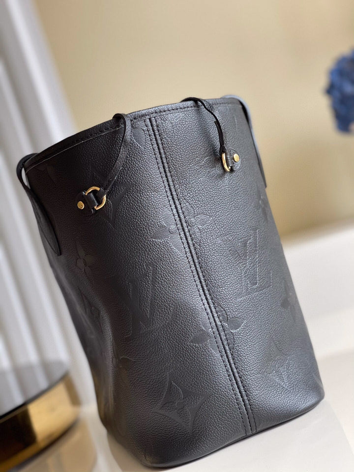 Louis Vuitton Neverfull MM Tote Bag - Black — view 5