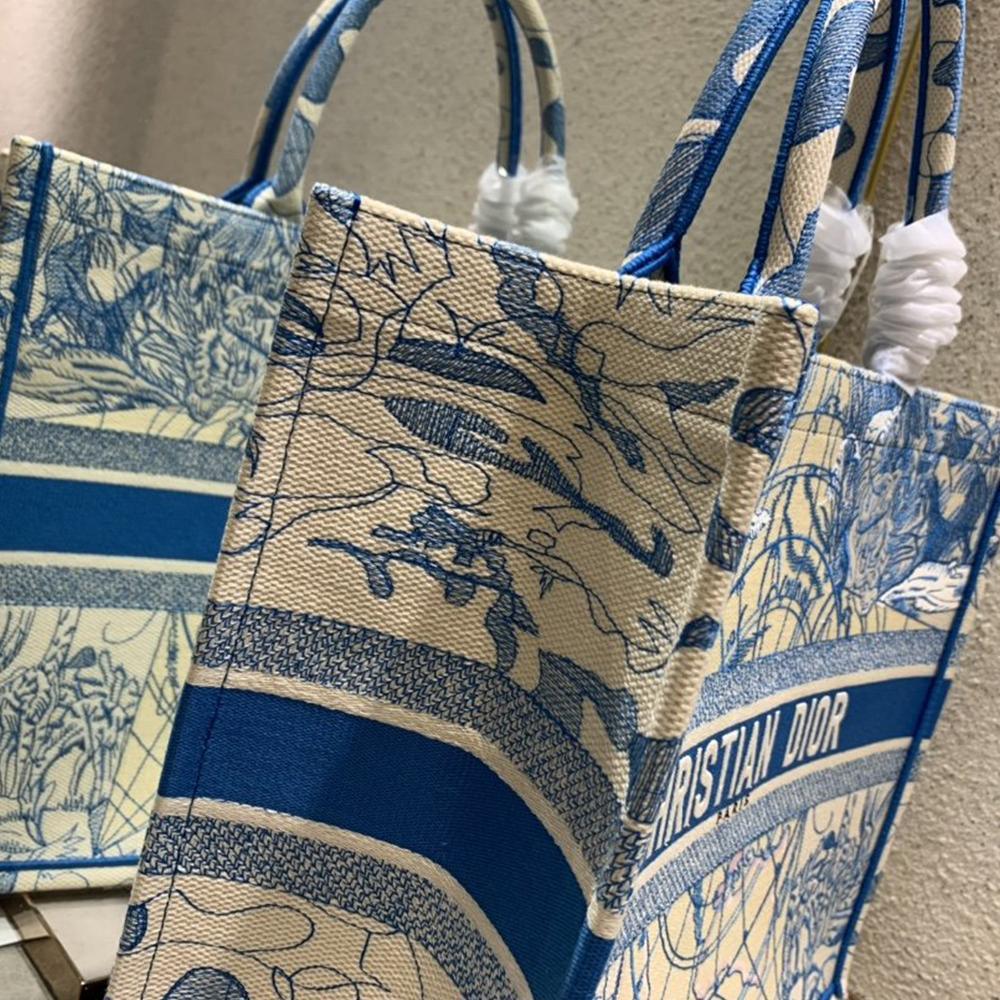 Dior Book Tote — view 6