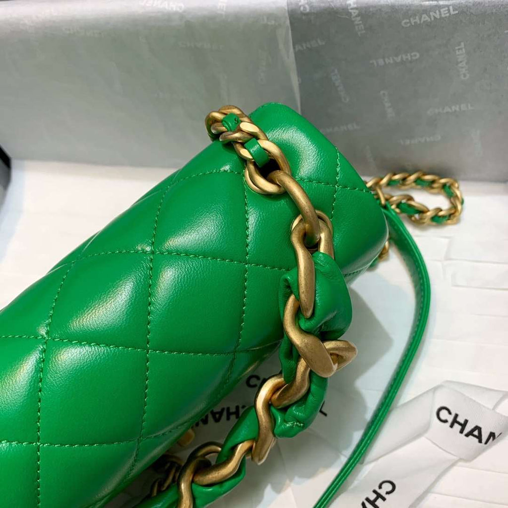 Chanel Flap Bag with Chunky Chain Green — view 6