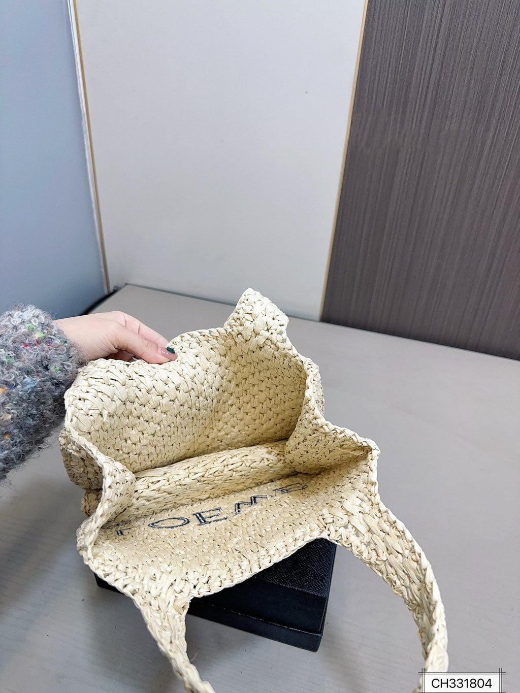 Loewe Trend Straw Tote Bag - Beige — view 6