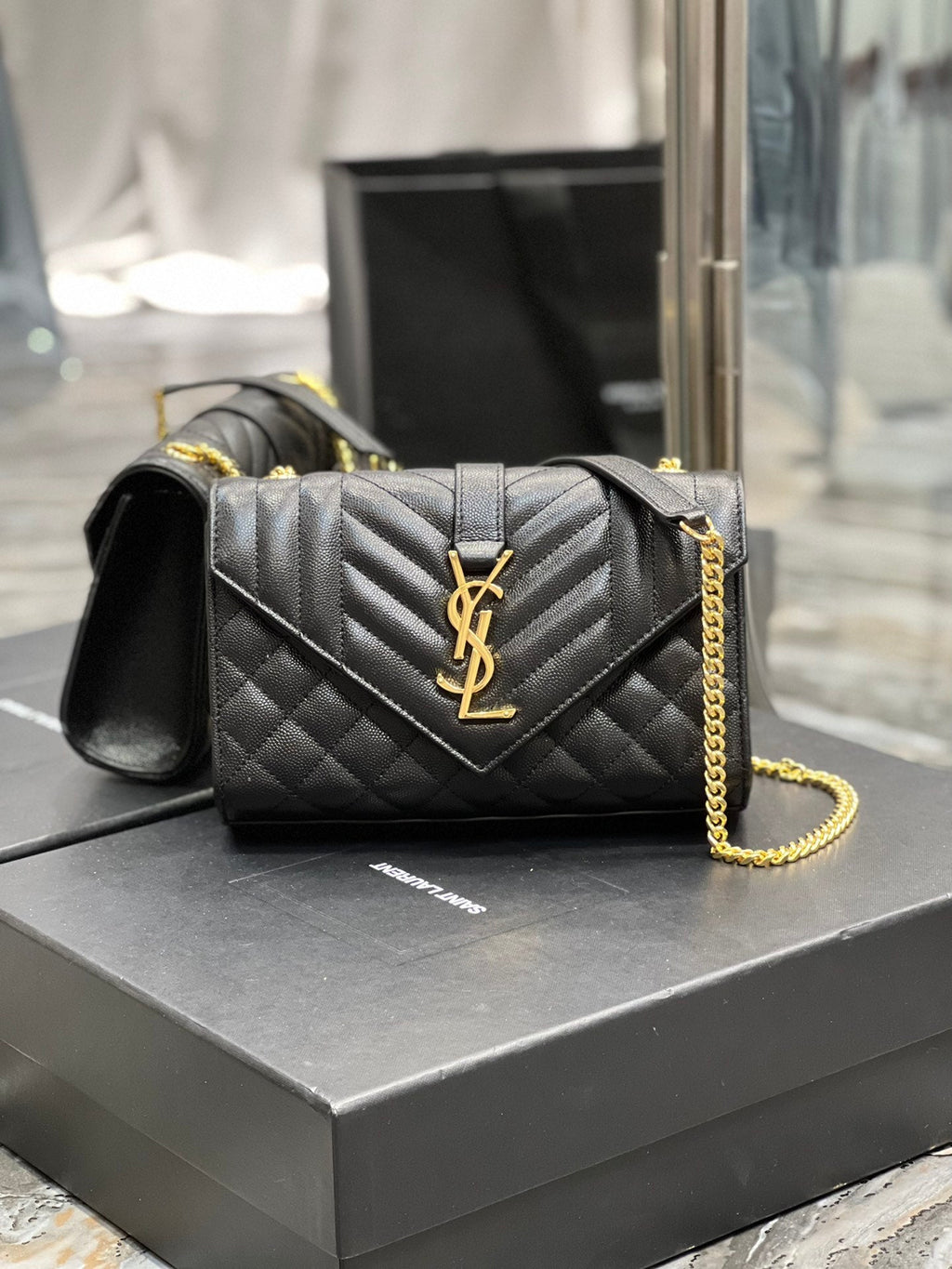 YSL Envelope Bag 21cm 526286 03 - Black — view 1