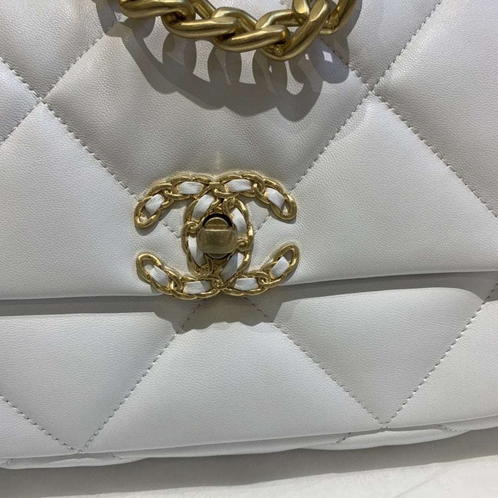 Chanel 19 Medium Flap Bag — view 8