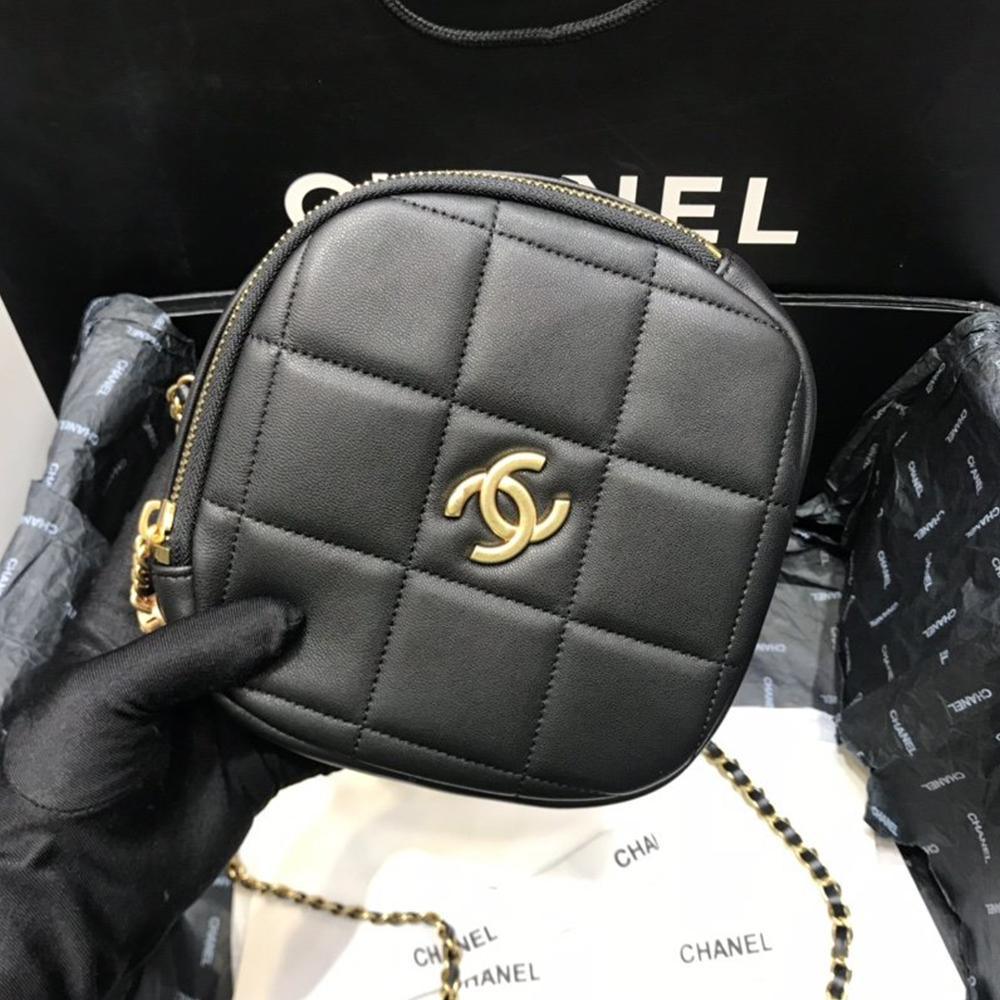 Chanel Runway Black Lambskin Leather Diamond Cut Bag — view 2