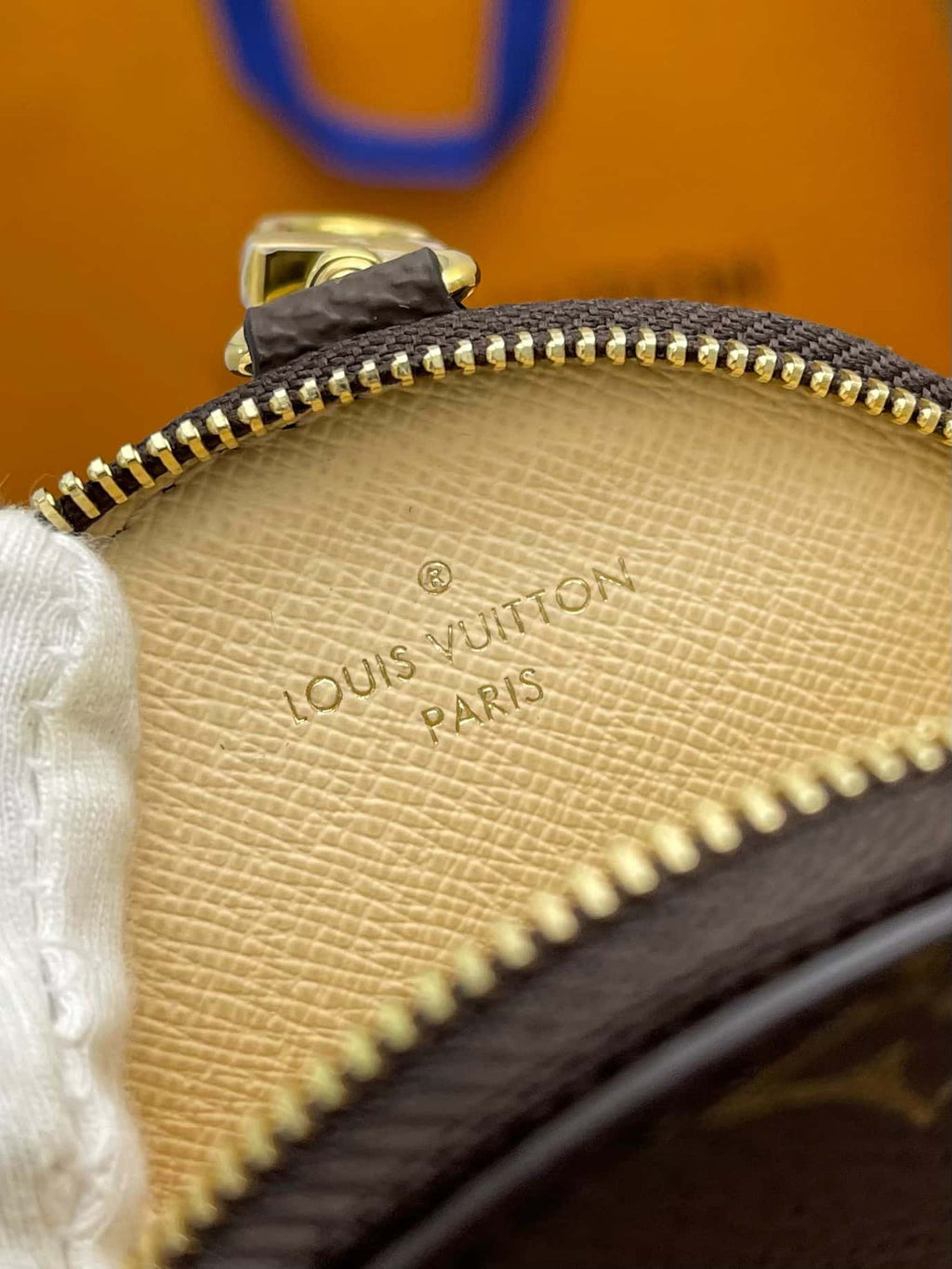 LV Neverfull MM Monogram Canvas Tote Shoulder Bag with Leather Trim and Pouch - Brown — view 8