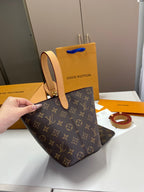 Louis Vuitton LV Vintage Bucket Tote Bag - Brown — view 5