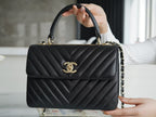 Chanel Trendy CC25 Pre-Owned Medium Chevron Trendy Handbag 25cm - Black — view 11