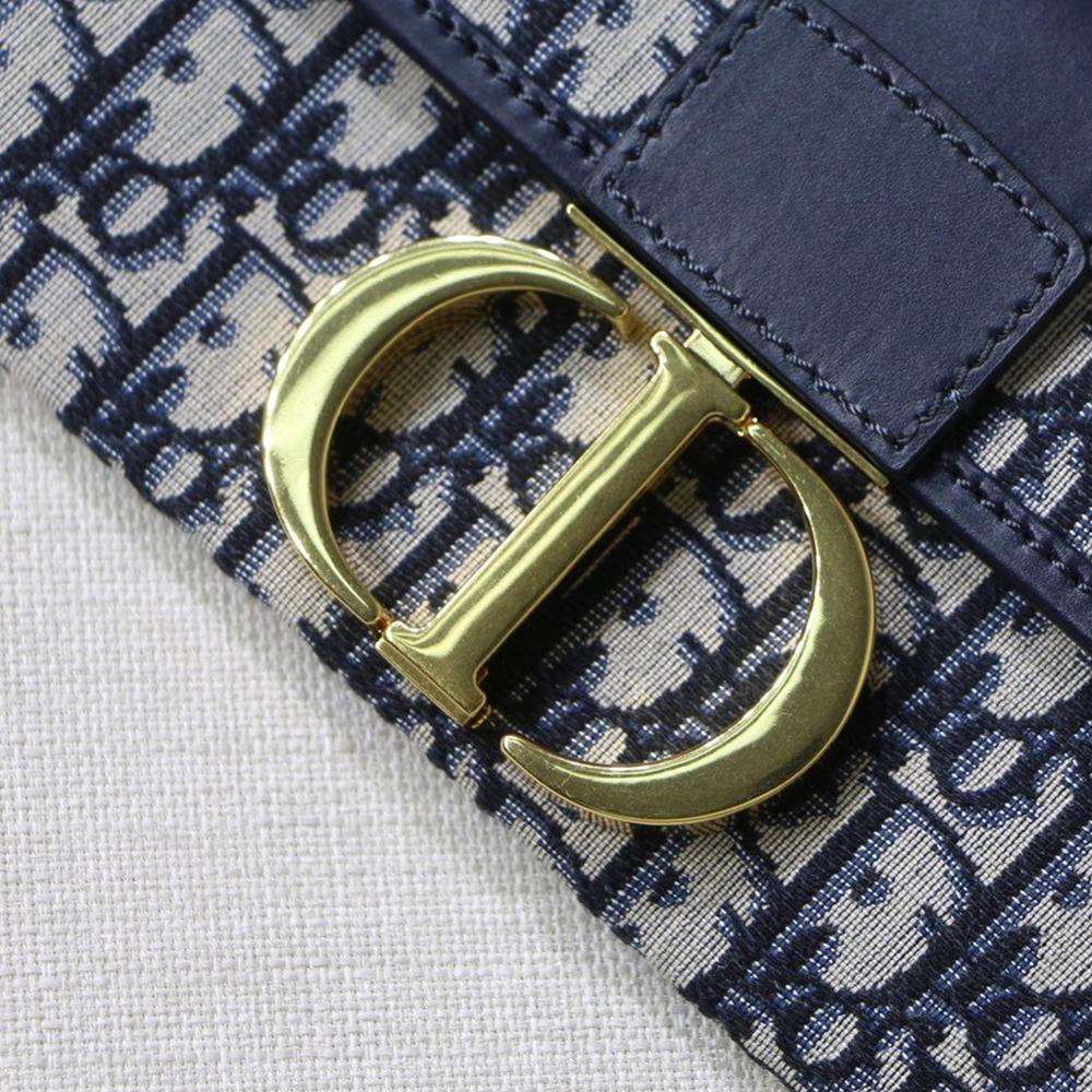 Dior 30 Montaigne Pouch — view 5