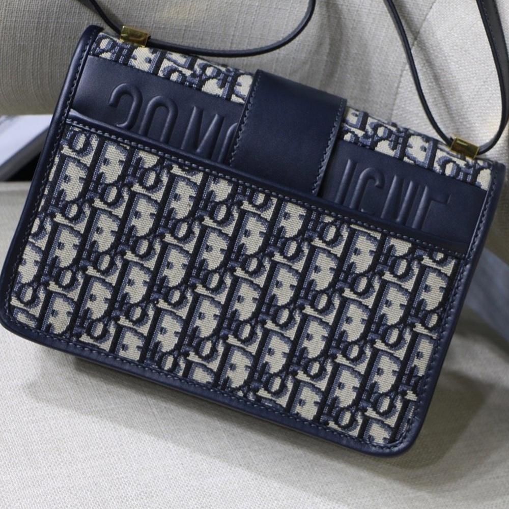 Dior 30 Montaigne Bag — view 4