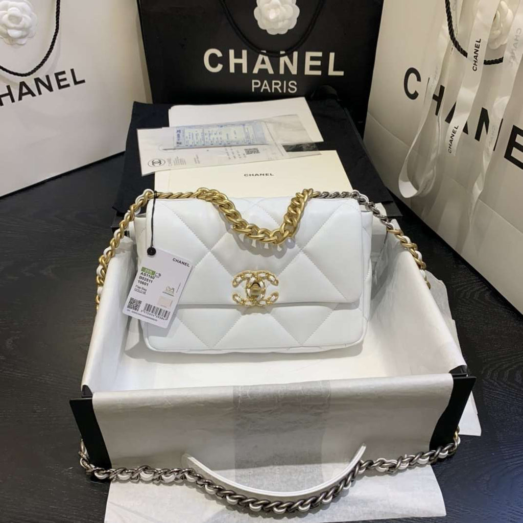 Chanel 19 Medium Flap Bag — view 2
