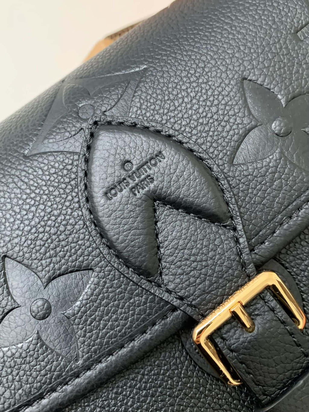 Louis Vuitton LV Diane Handbag - Black — view 12