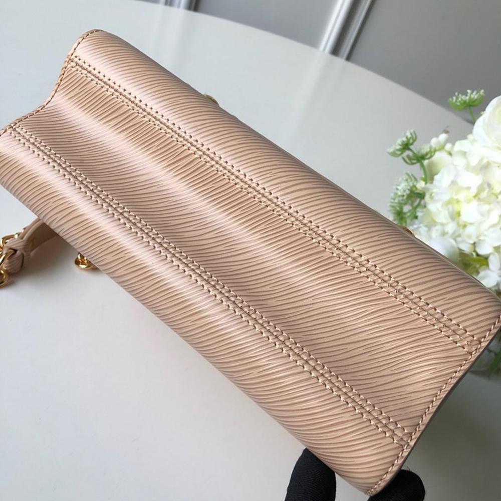 Louis Vuitton Twist MM Shoulder Bag — view 3