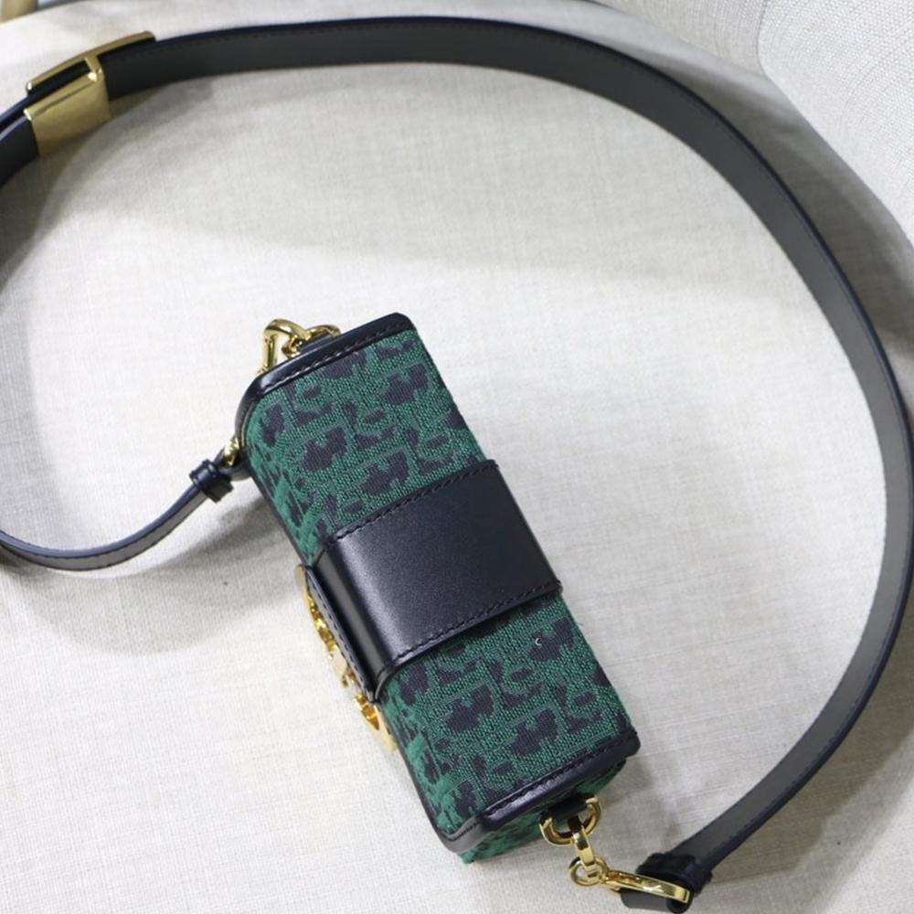 Dior 30 Montaigne Flap Bag — view 5