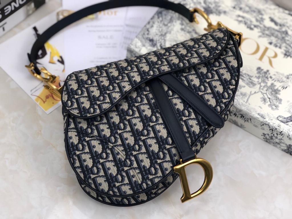 Dior Medium Saddle Bag with Strap Blue Oblique — view 5