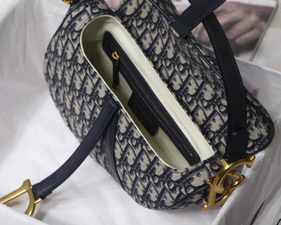 Dior Medium Saddle Bag with Strap Blue Oblique — view 6