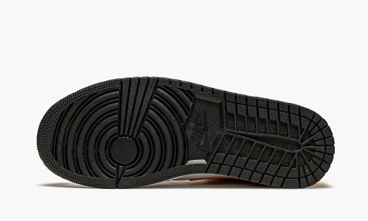 Jordan 1 Mid “University Gold” — view 6