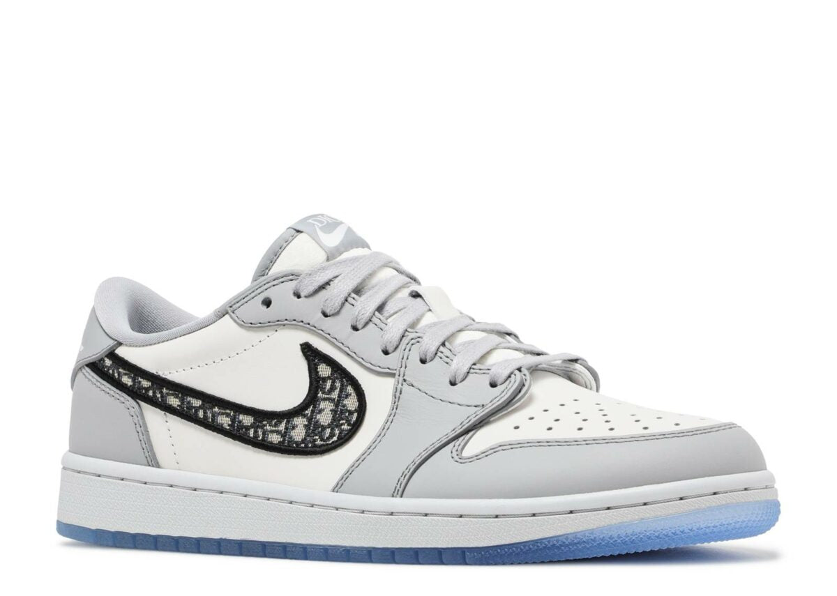 Jordan 1 Retro Low — view 4