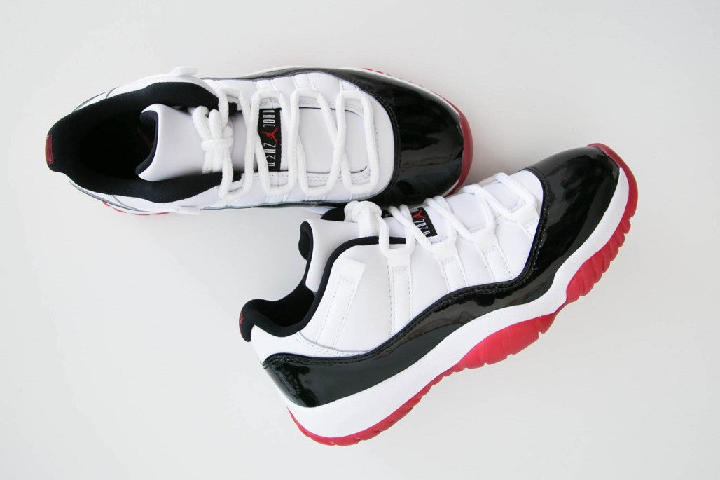 Jordan 11 Retro Low Concord Bred — view 3