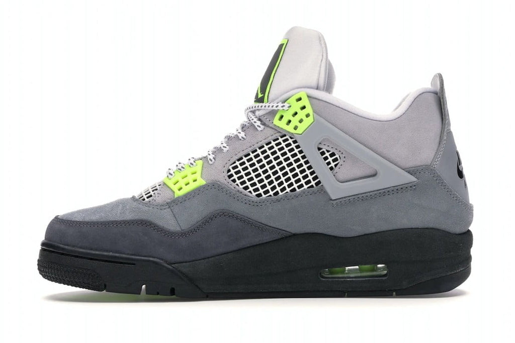 Jordan 4 Retro SE 95 Neon — view 3