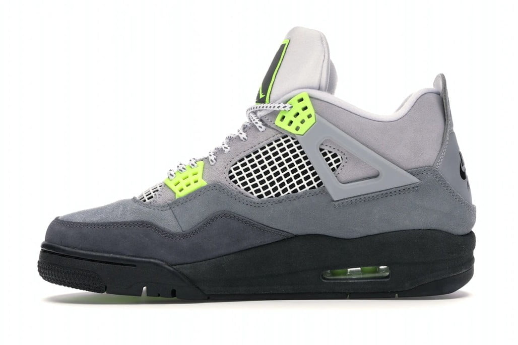 Jordan 4 Retro SE 95 Neon — view 3