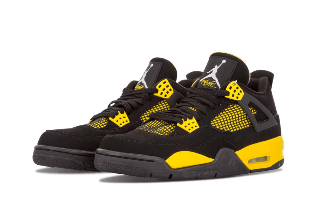 Jordan 4 Retro Thunder 2012 — view 1