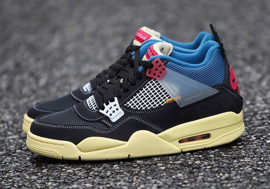 Jordan 4 Retro Union Off Noir — view 3