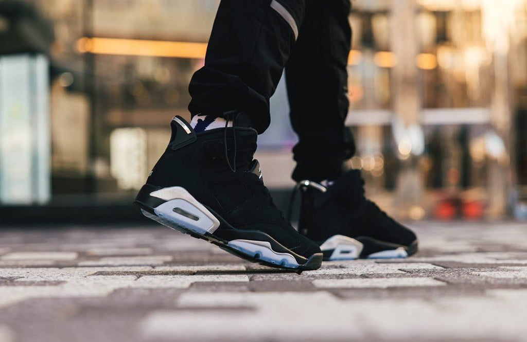Jordan 6 Retro Chrome Metallic Silver — view 3