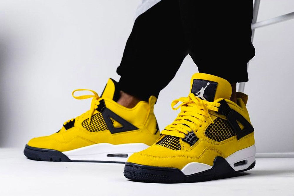 Air Jordan 4 'Lightning Tour Yellow' — view 6