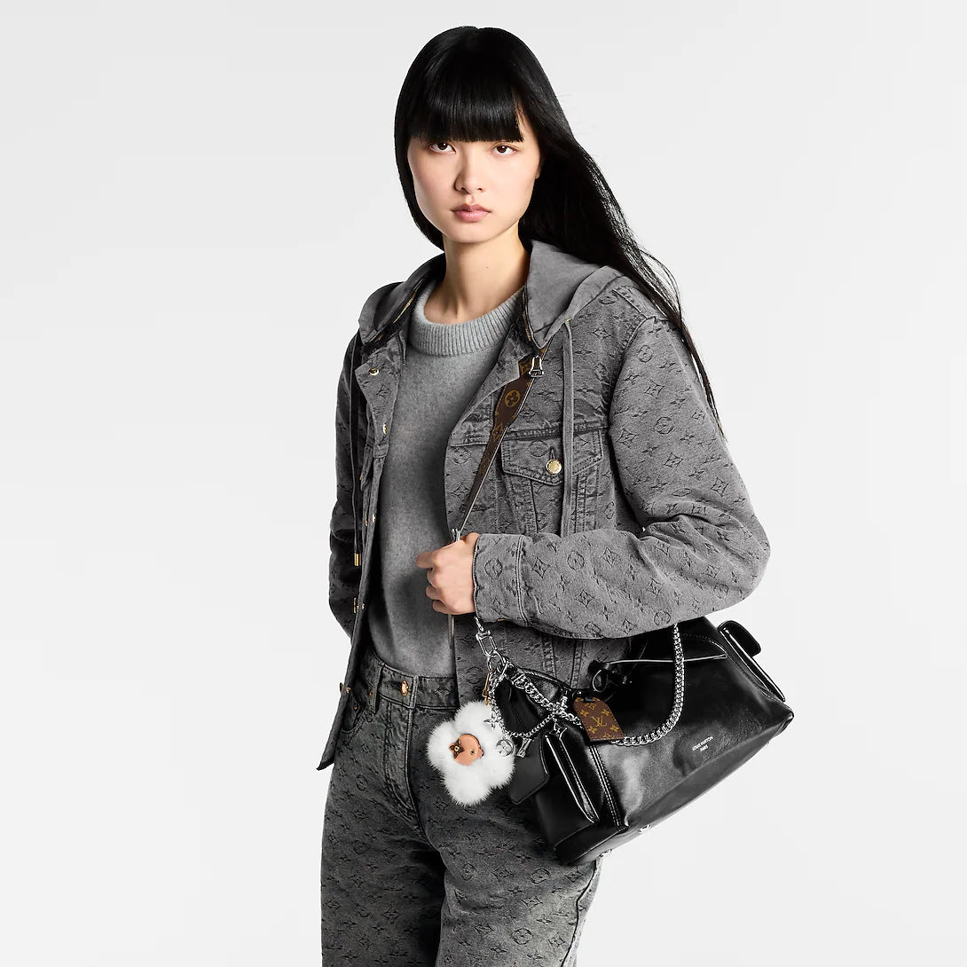 Louis Vuitton Carryall Cargo Vibe PM Handbag — view 4