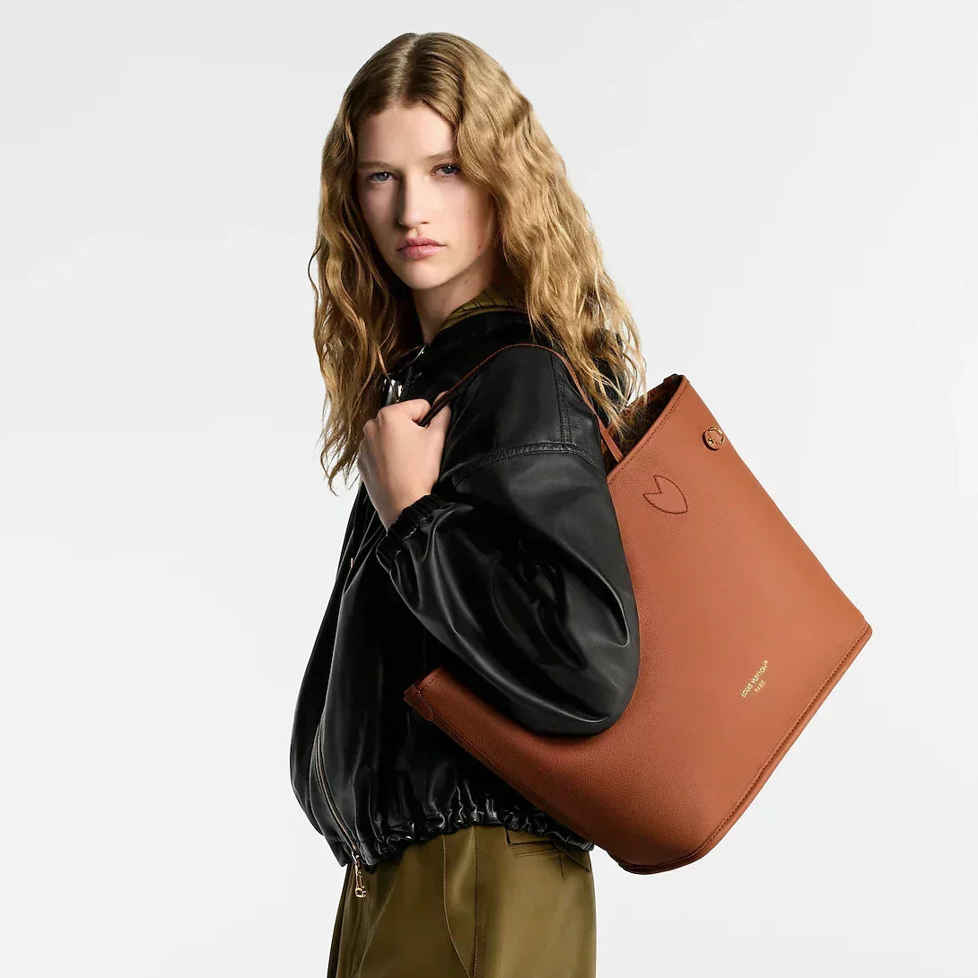 Neverfull Inside Out MM Cognac Tote Bag — view 6