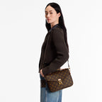 LV Pochette Métis Bag — view 9