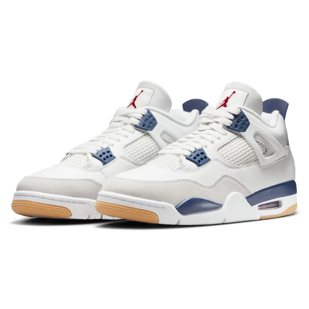 Air Jordan 4 SB 'Navy' — view 2