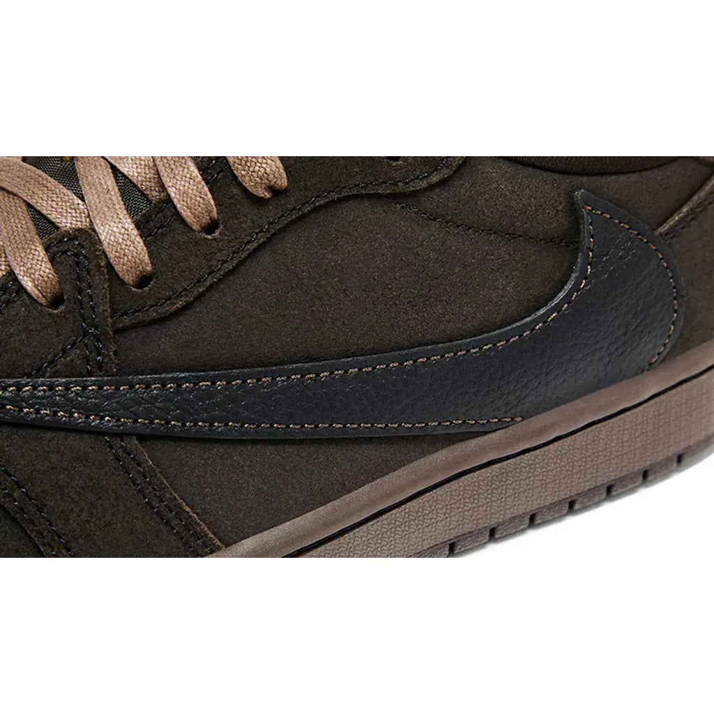 Air Jordan 1 Low x Travis Scott 'Velvet Brown' — view 5