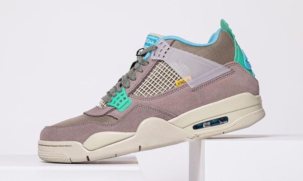 Union LA x Jordan 4 Retro Taupe Haze — view 3