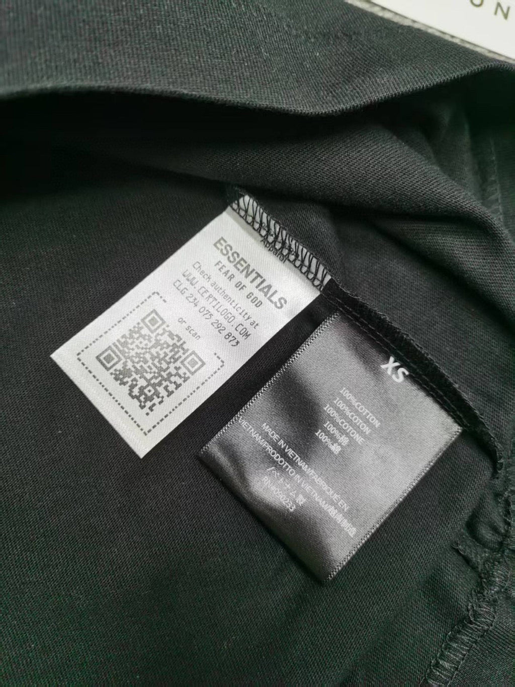 Fear of God ESSENTIALS T-Shirt — view 10